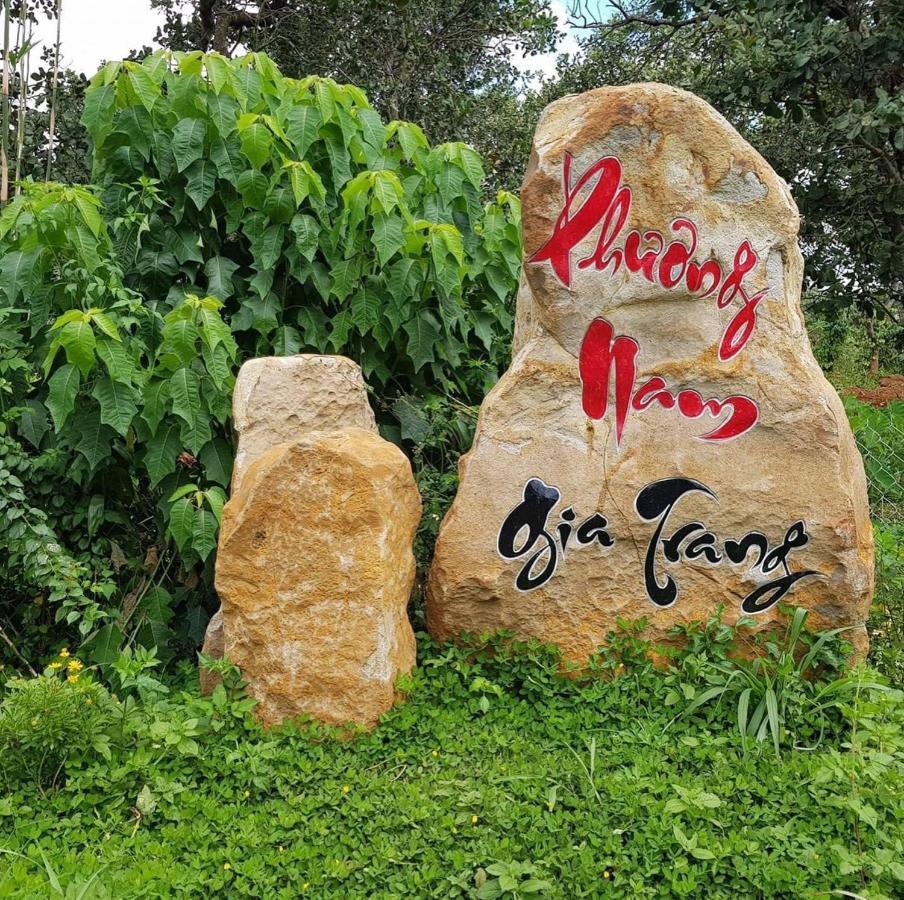 Phuong Nam Gia Trang Farmstay Gia Nghia Exteriör bild